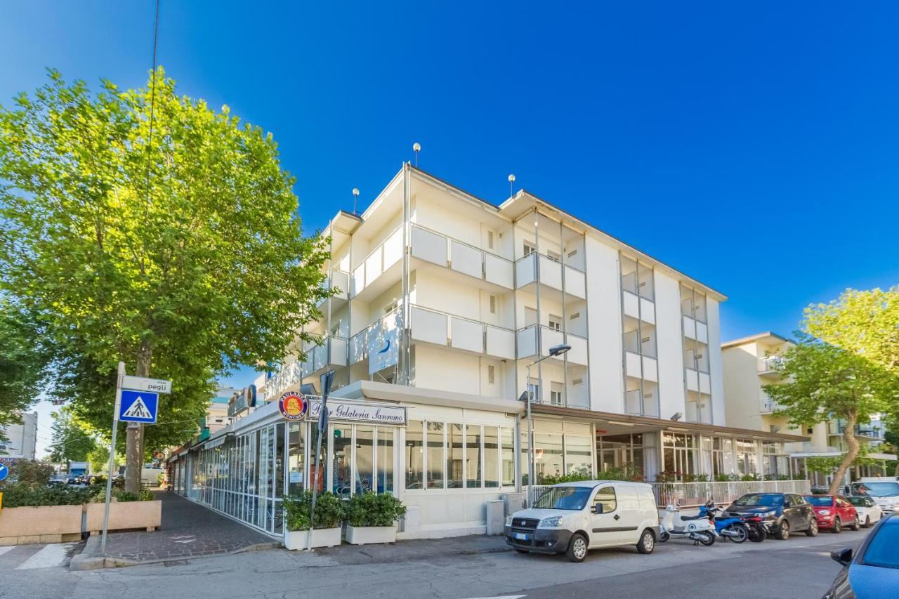 Hotel Sanremo Rímini Exterior foto